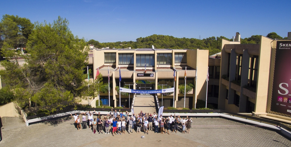 Flying Eye a présenté ses drones sur le campus SKEMA de SophiaAntipolis